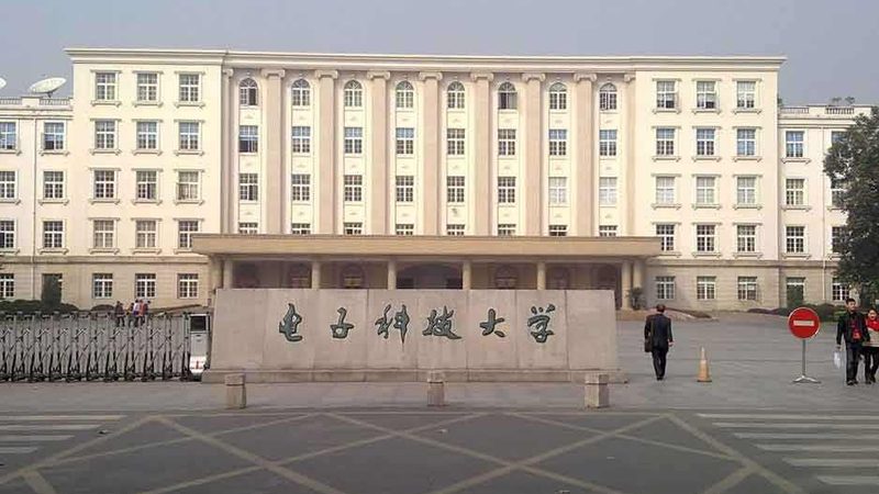 工业连接器耐温等级：揭秘其重要性及选型要点**